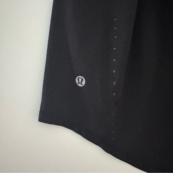 Lululemon Black Mesh Tank Top - Size 4 - Picture 3 of 3